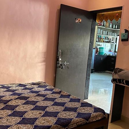 Dwarka Home Stay Экстерьер фото