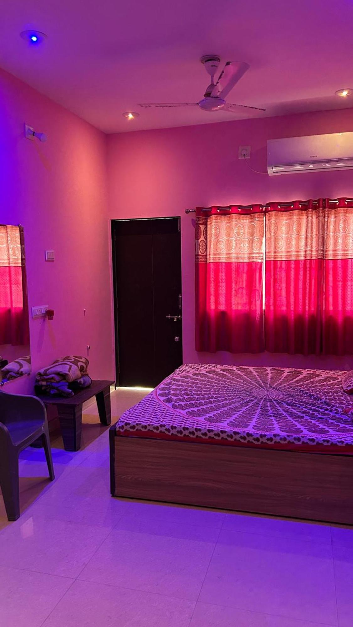 Dwarka Home Stay Экстерьер фото
