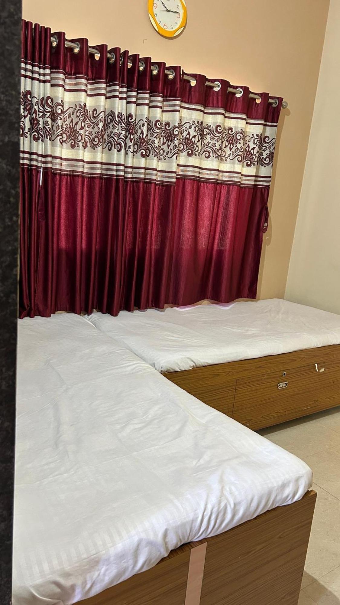 Dwarka Home Stay Экстерьер фото